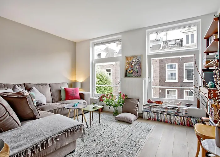 Charming In Centre *