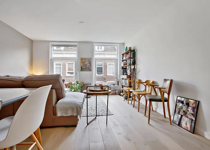 Apartman Charming In Centre